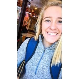 Meet your Posher, Becca